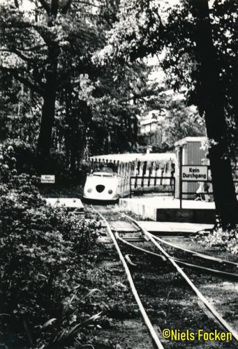 Parkbahn Hamburg Bf Botanischer Garten  (Süd) mit Abzweig der Verbindungskurve Sommer 1977 Foto N Focken